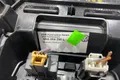 Дефлектор воздушный Volkswagen Tiguan 2.0 CHHB 2021 (б/у) — фото 7
