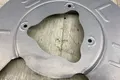 Пыльник тормозного диска Tesla Model Y SY6LR 2023 задн. лев. (б/у) — фото 4