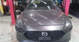Mazda 3  — машина-донор