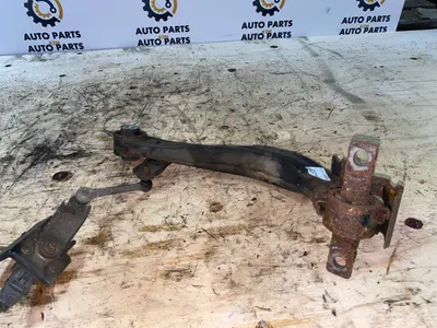 Рычаг поперечный Honda Civic 4D 2007 задн. (б/у)