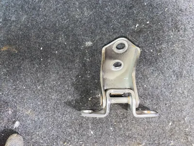 Петля двери Mazda 3 BK 2 2009 перед. прав. (б/у)