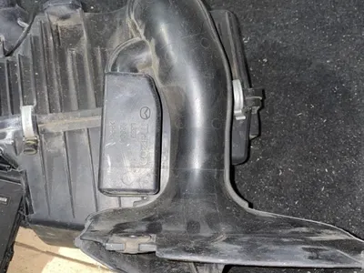 Резонатор воздушного фильтра Mazda CX-7 2.3 2009 (б/у)