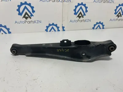 Рычаг поперечный Mitsubishi Outlander 3 4J12 задн. (б/у)