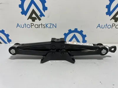 Домкрат Mitsubishi Lancer 10 1.8 (б/у)