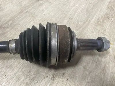Привод Honda Civic 4D перед. лев. (б/у)