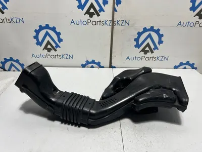 Воздухозаборник Mitsubishi ASX 2.0 4B11 (б/у)
