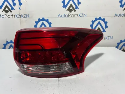 Фонарь задний Mitsubishi Outlander 3 4J12 2019 прав. (б/у)