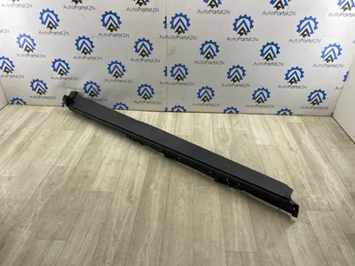 Молдинг порога Mitsubishi Outlander 4 GM PR прав. (б/у)