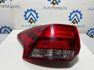 Фонарь задний Mitsubishi Outlander 3 4J12 лев. (б/у)