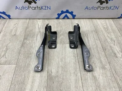 Петля капота Mazda CX-30 РЕ 2.0 (б/у)