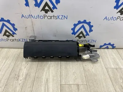 Подушка безопасности в колени Mazda CX-30 PY 2023 (б/у)