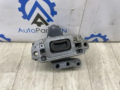 Подушка двигателя Mitsubishi Outlander 3 4J12 2019 прав. (б/у)