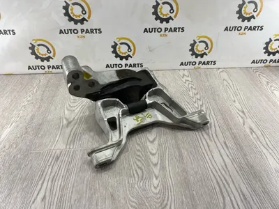 Подушка двигателя Mazda 3 BP РЕ прав. (б/у)