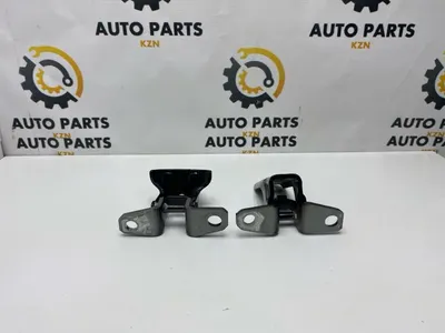 Петля двери Mitsubishi Outlander 3 задн. прав. (б/у)
