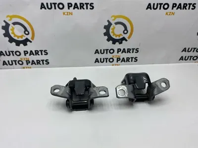Петля двери Mazda 3 BP PY задн. лев. (б/у)
