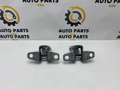 Петля двери Mitsubishi ASX перед. прав. (б/у)