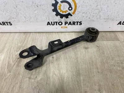 Рычаг продольный Honda Civic 4D задн. (б/у)