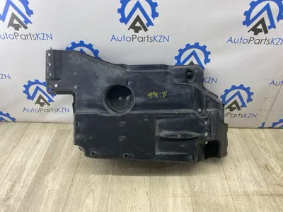 Защита днища кузова Toyota RAV4 перед. прав. (б/у)