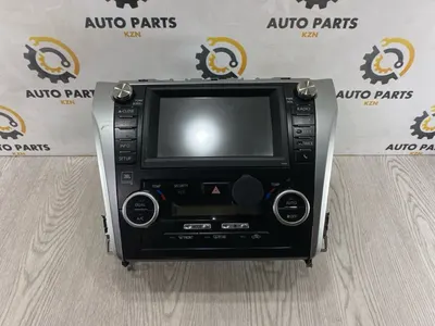Монитор Toyota Camry XV50 (б/у)