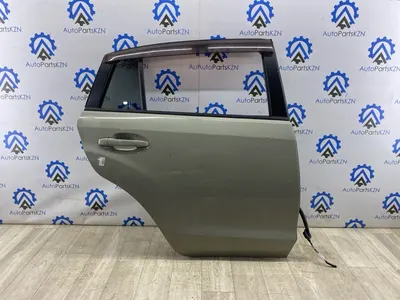 Дверь Subaru XV GP7 2.0 FB20 задн. прав. (б/у)