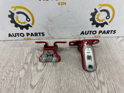 Петля двери Mitsubishi Outlander 3 4B12 задн. лев. (б/у)