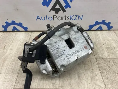Суппорт тормозной Mazda CX-30 PY 2023 перед. прав. (б/у)