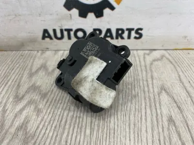 Сервопривод заслонок печки Tesla Model Y SY6LR 2023 (б/у)
