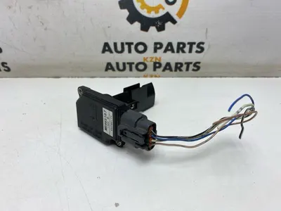 Датчик массового расхода воздуха Mitsubishi Lancer 10 1.8 (б/у)