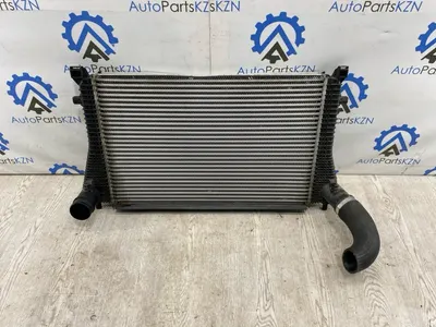 Интеркулер Volkswagen Tiguan 2.0 CHHB 2018 (б/у)