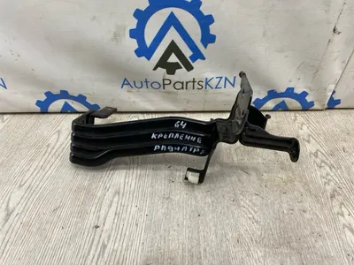 Кронштейн решетки радиатора Honda CR-V 5 1.5 2019 (б/у)