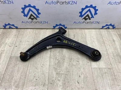 Рычаг подвески нижний Mitsubishi Outlander 3 2.4 4B12 2018 перед. лев. (б/у)