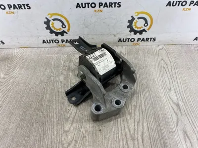 Подушка двигателя Mitsubishi Outlander XL 3 2009 (б/у)