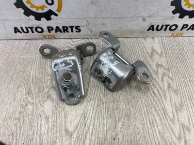 Петля двери Honda Civic 4D 2008 задн. лев. (б/у)