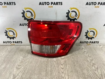 Фонарь задний Jeep Grand Cherokee 3.6 2013 прав. (б/у)