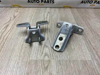 Петля двери Mitsubishi Outlander XL 2.0 2011 задн. прав. (б/у)