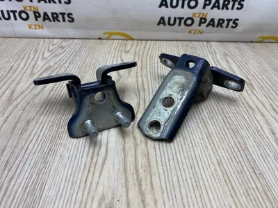 Петля двери Mitsubishi Outlander 3 4B12/2.4Л задн. лев. (б/у)