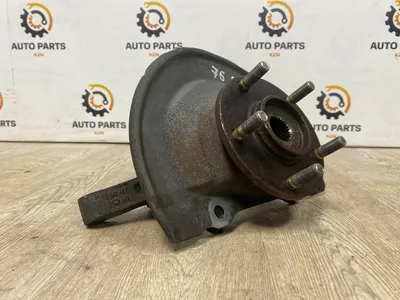 Ступица Mitsubishi Outlander XL 4B12/2.4Л перед. лев. (б/у)