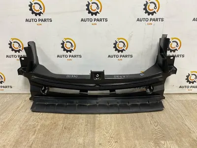 Дефлектор радиатора Mazda CX-5 KF 2020 перед. (б/у)