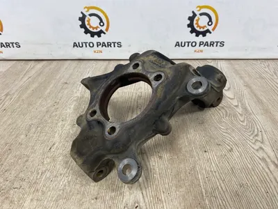 Кулак поворотный Nissan X-Trail T32 MR20DD/2.0 перед. прав. (б/у)