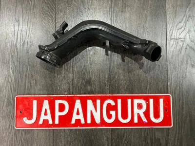 Патрубок интеркулера Volkswagen Golf MK6 1.4 CAXA 2011 (б/у)