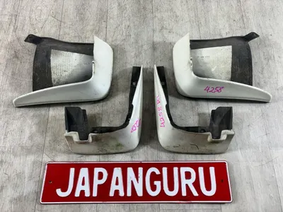 Брызговик Honda Accord 8 K24A 2010 (б/у)