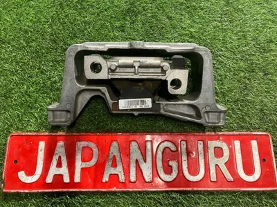 Подушка двигателя Mercedes B-class W246 B 180 1.6 (б/у)