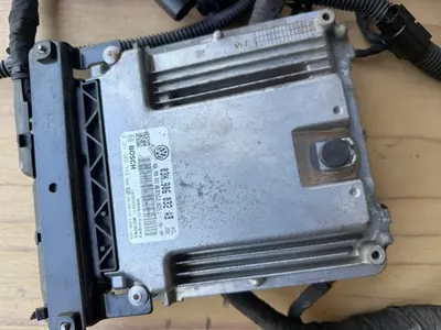 Блок управления двигателем Volkswagen Passat B6 AXZ 2008 (б/у)