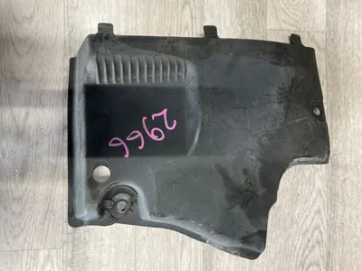 Защита днища кузова Audi A4 B8 2.0 CDNC 2011 (б/у)