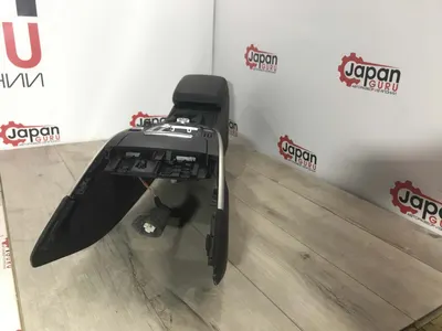 Подлокотник Audi A4 B8 2.0 CDNC 2011 (б/у)