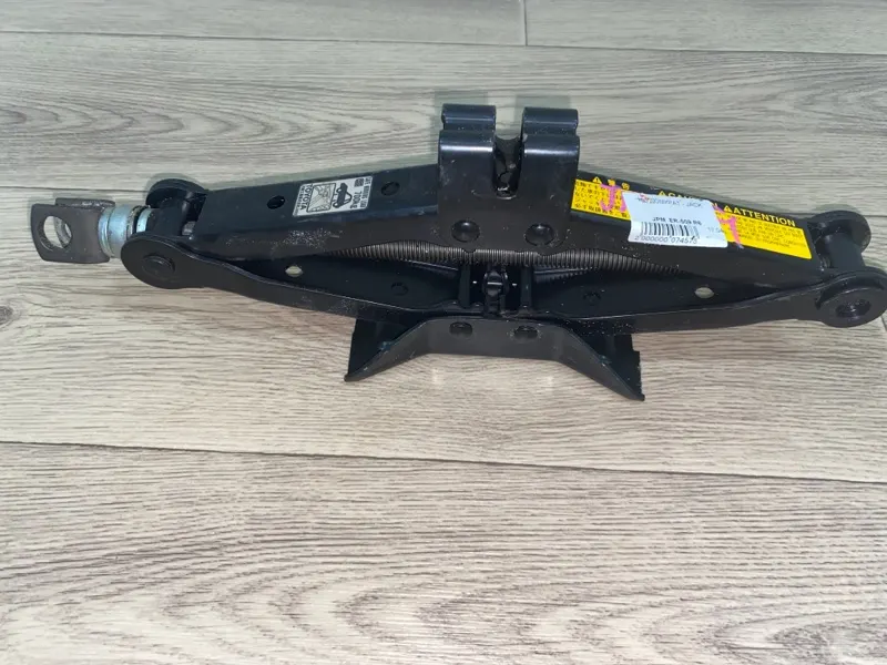 Домкрат Honda Civic 4D 2007 (б/у)