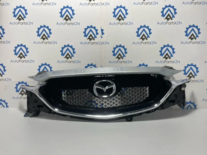 Решетка радиатора Mazda CX-5 KF PE 2.0 (б/у)