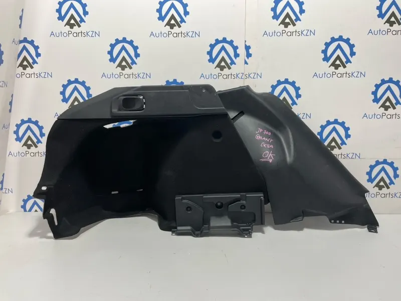 Обшивка багажника Mitsubishi Lancer 10 1.8 (б/у)