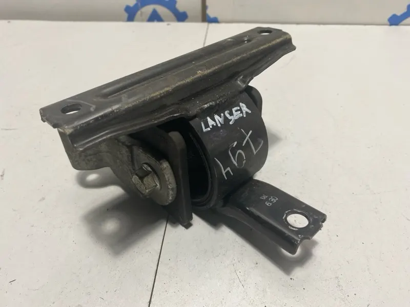 Подушка двигателя Mitsubishi Lancer 10 (б/у)