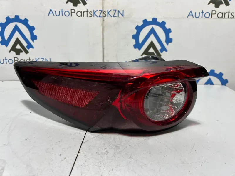 Фонарь задний Mazda CX-9 TC PY 2021 лев. (б/у)